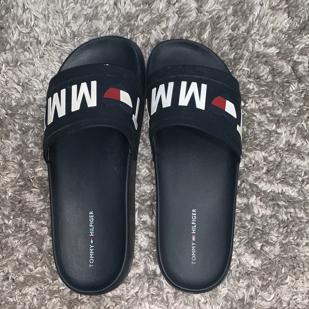 Tommy slides